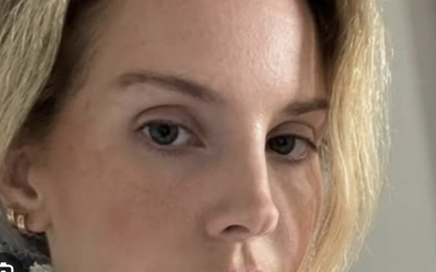 LA CANTANTE `LANA DEL REY` ASISTE A BODA EN MÉXICO Y SORPRENDE CON UN ‘PALOMAZO’